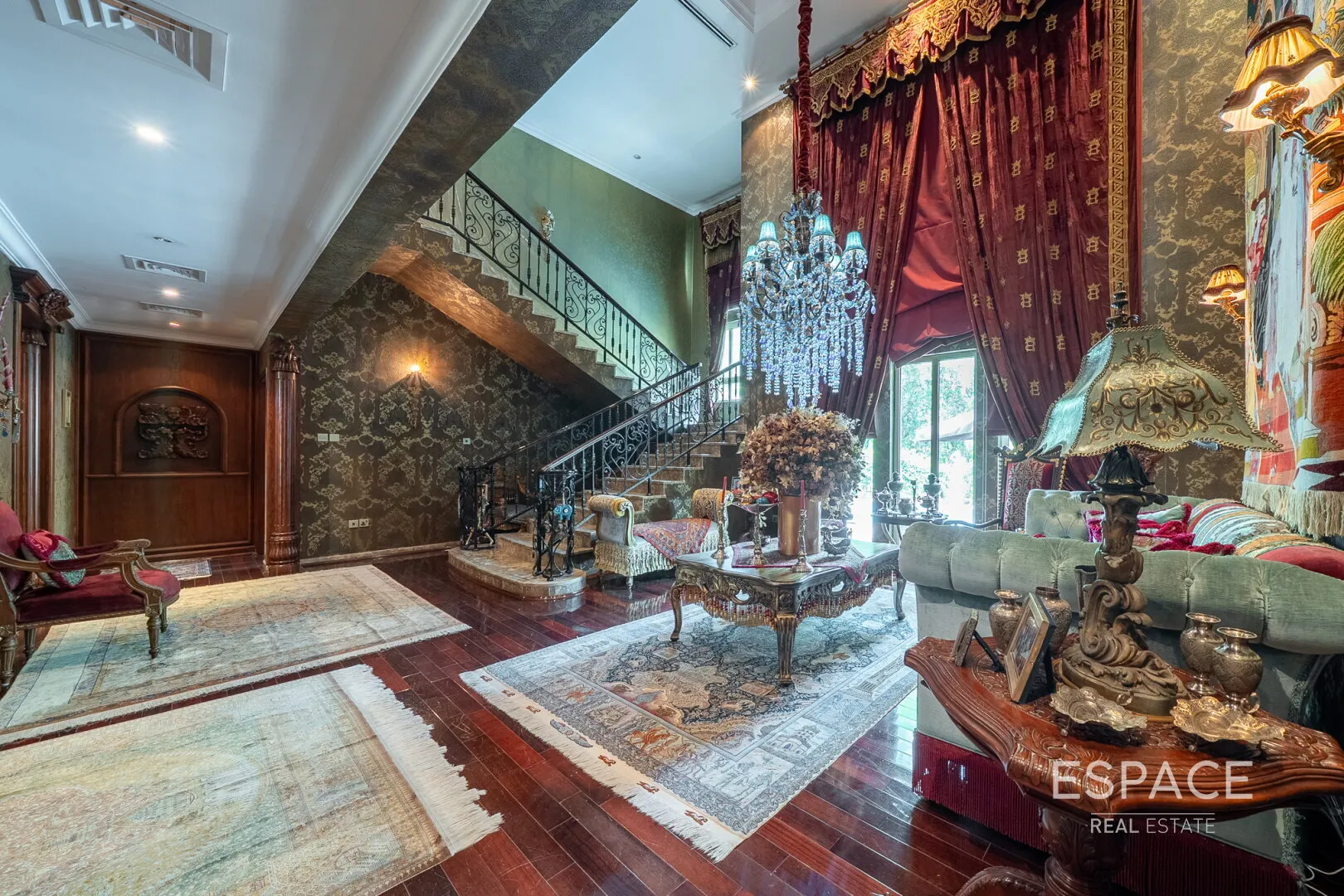 PropertiesGalleryCamera