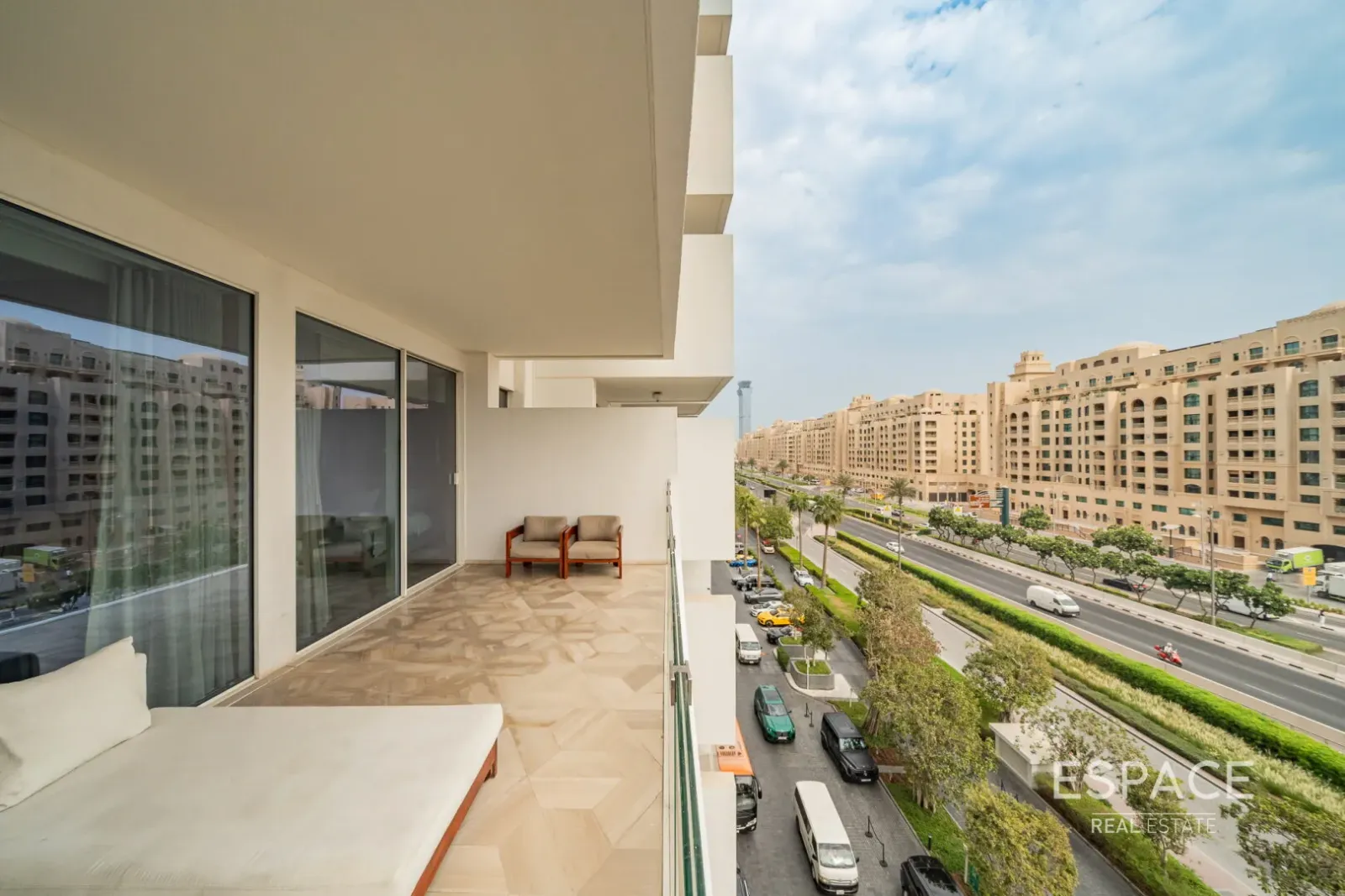PropertiesGalleryCamera