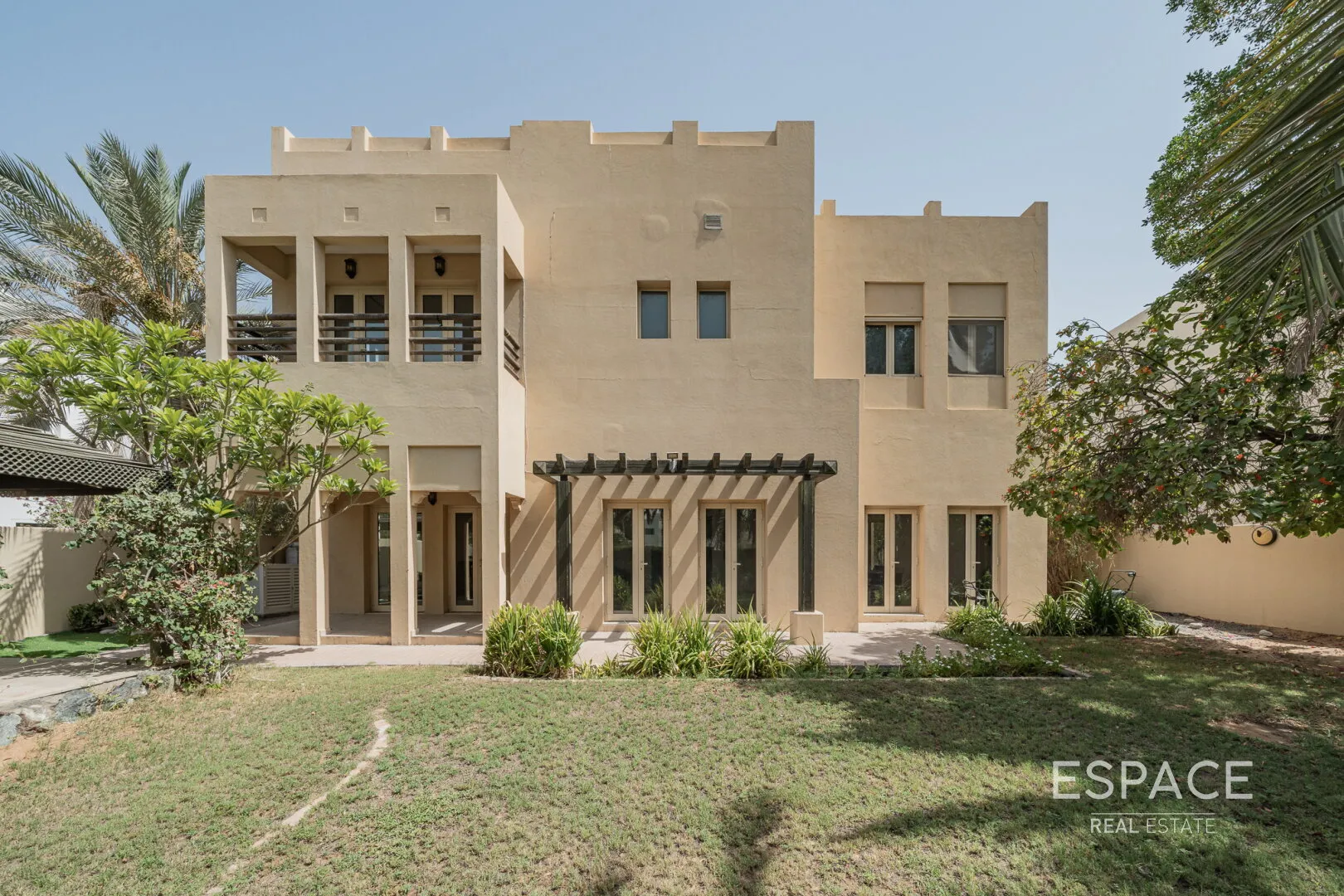 PropertiesGalleryCamera