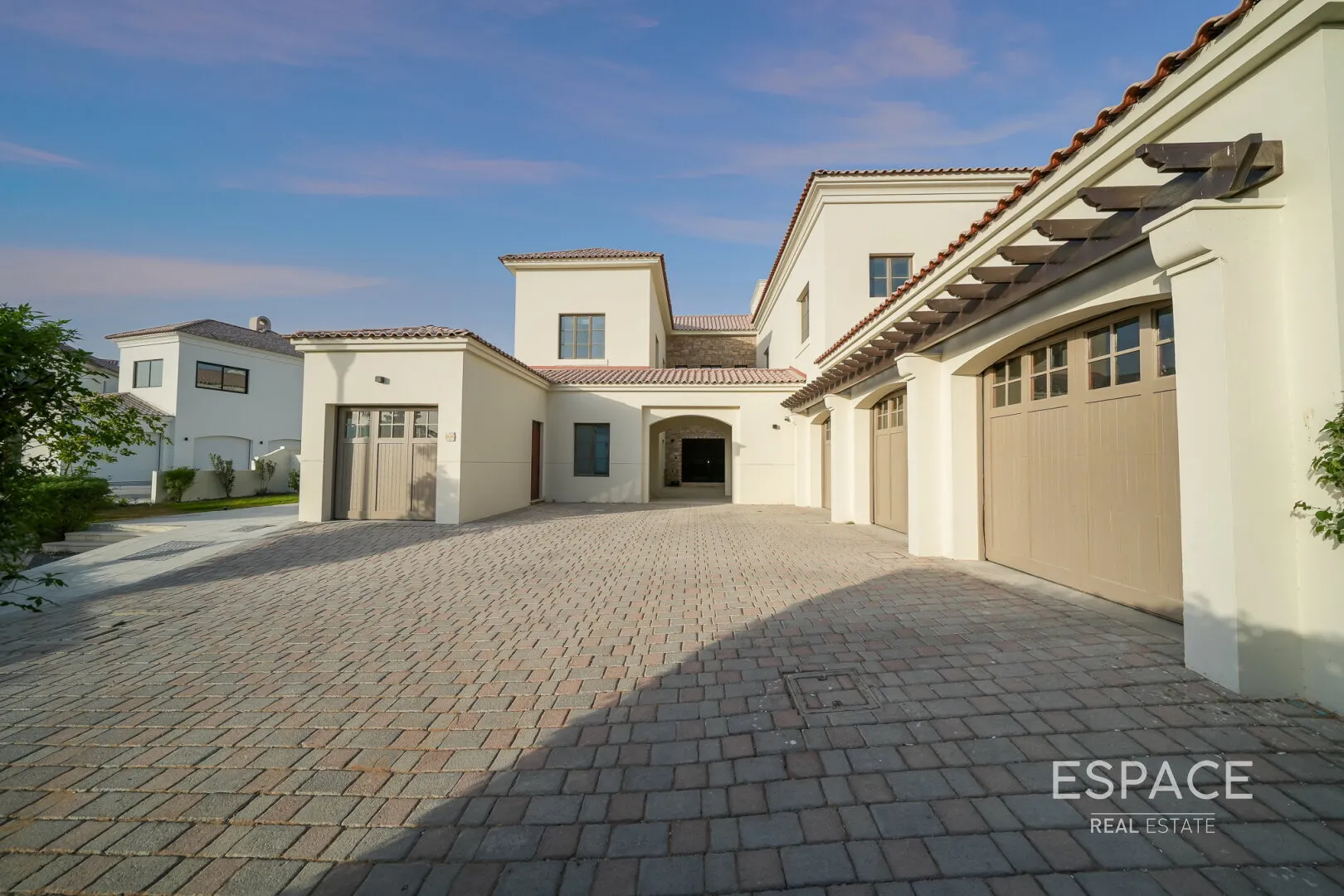 PropertiesGalleryCamera