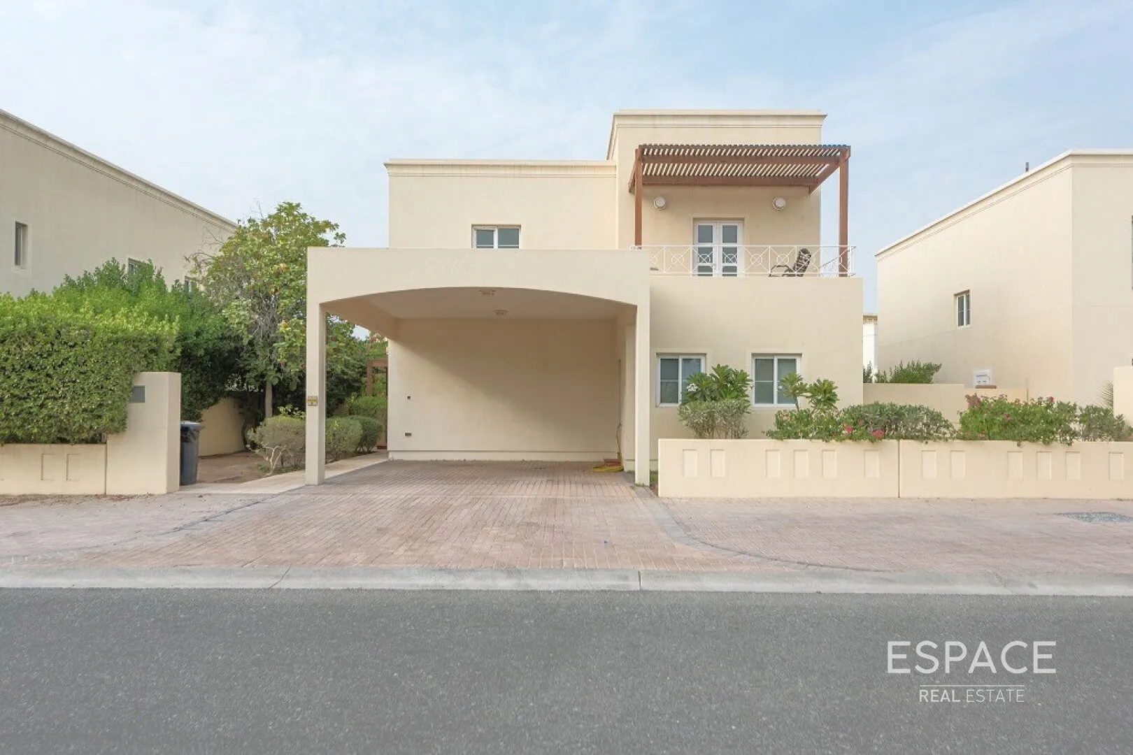 PropertiesGalleryCamera