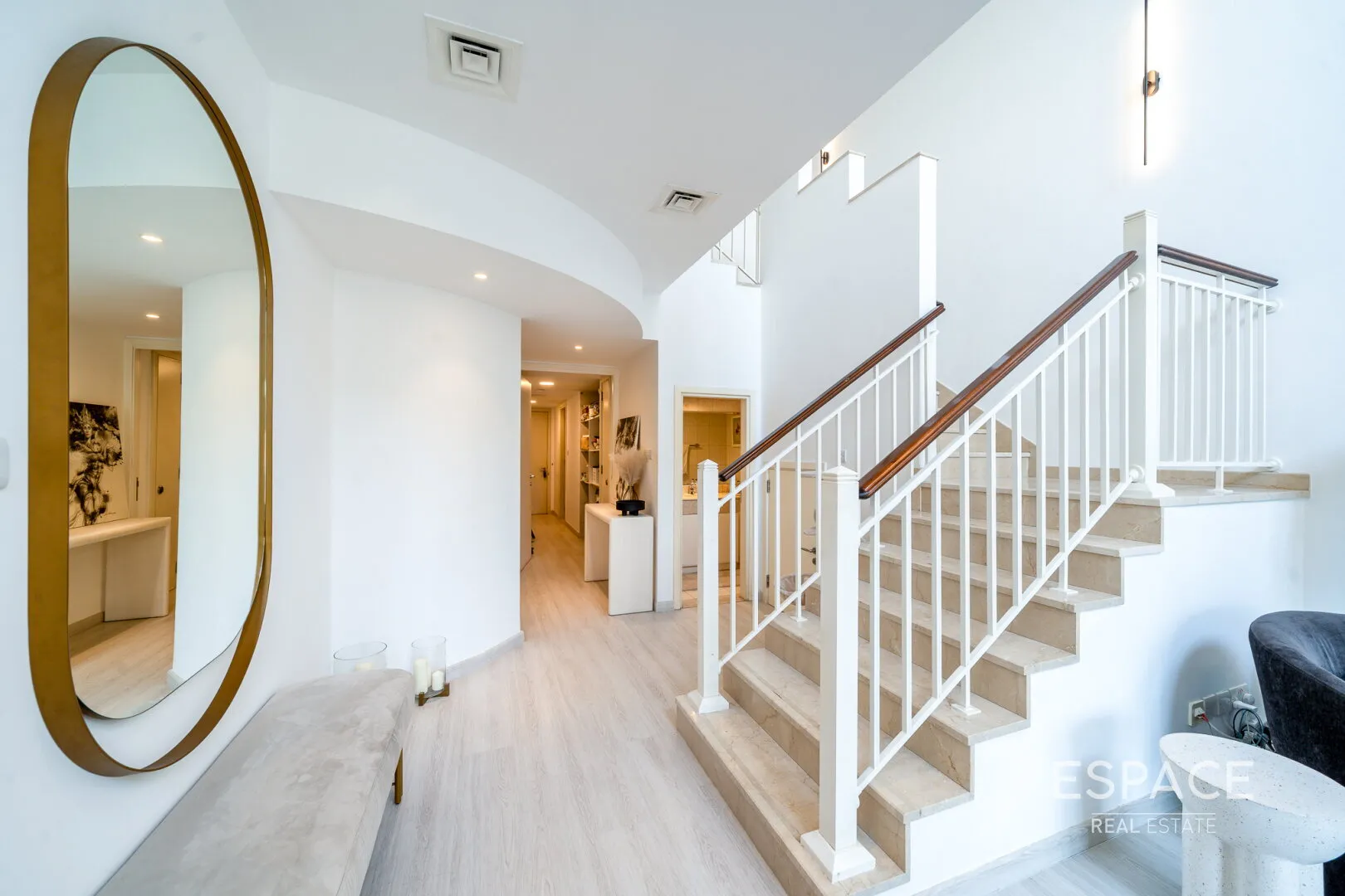 single static gallery