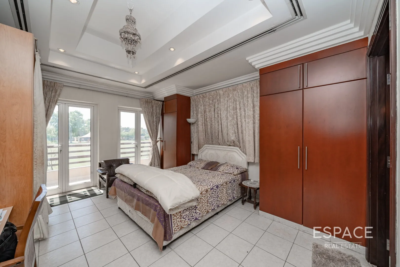 PropertiesGalleryCamera