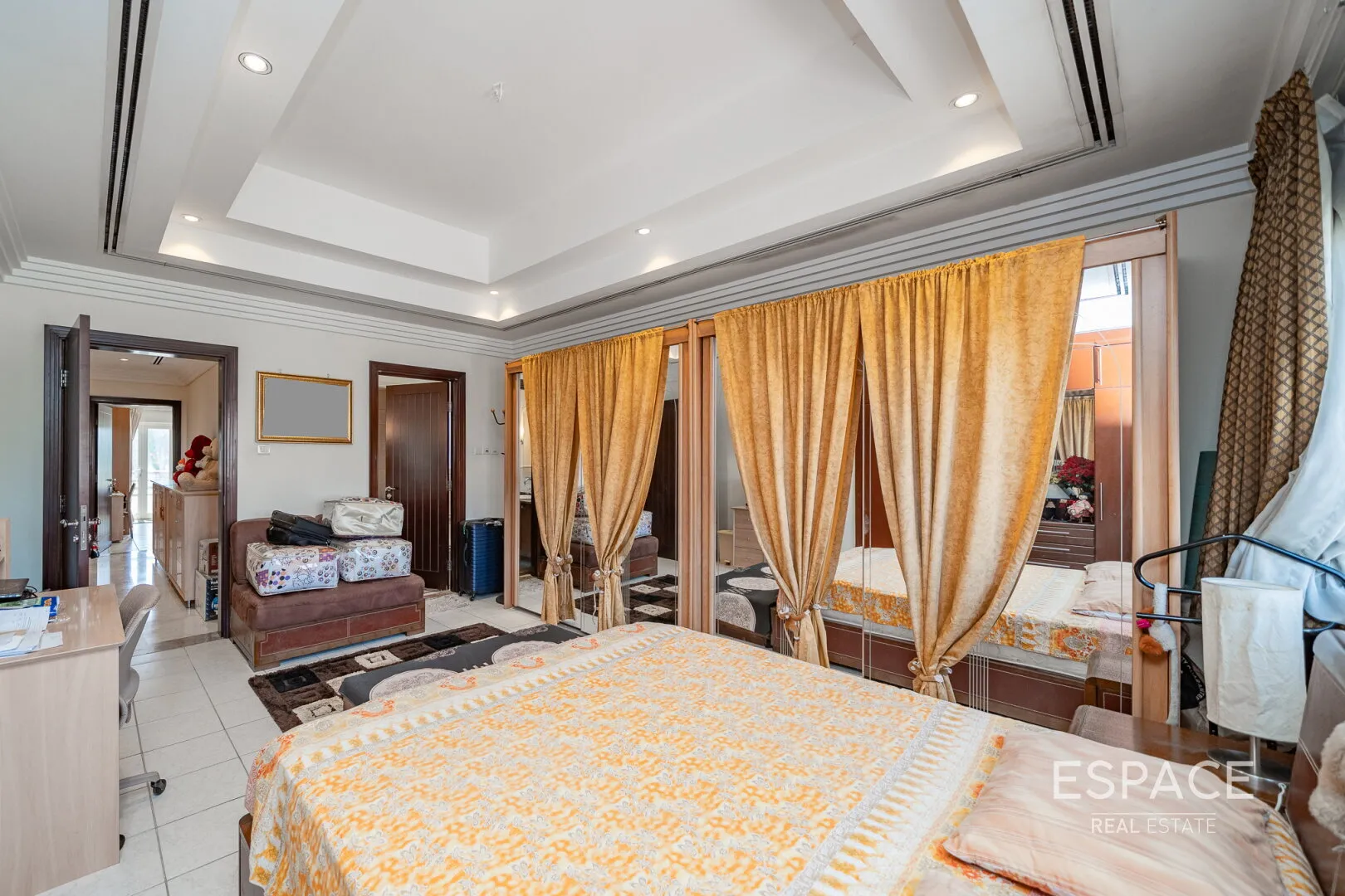 PropertiesGalleryCamera