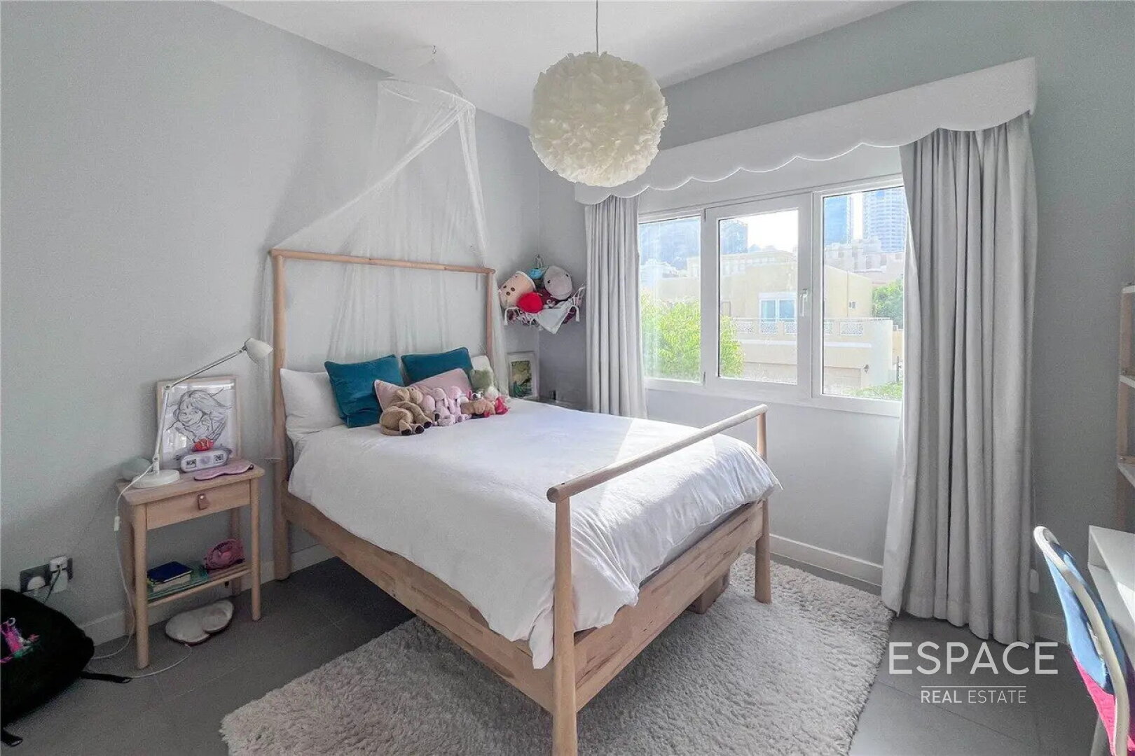 PropertiesGalleryCamera
