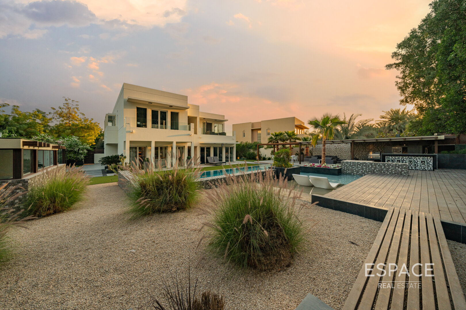 single static gallery