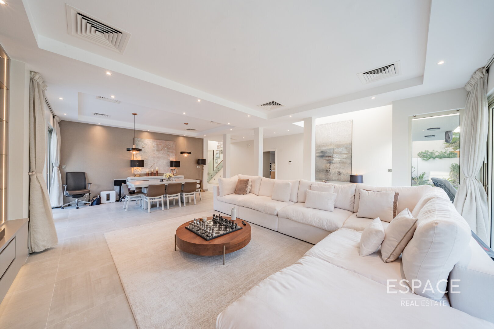 single static gallery