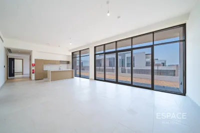 Tilal Al Furjan - Phase 2, Al Furjan, Dubai - Espace