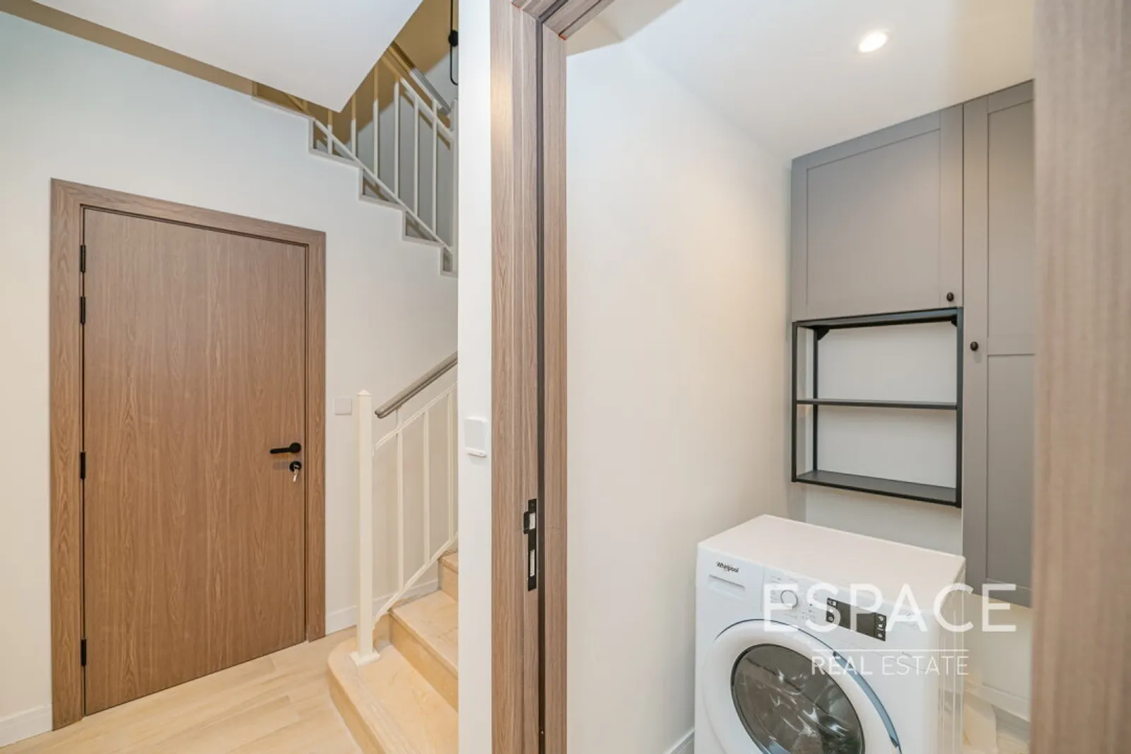 PropertiesGalleryCamera
