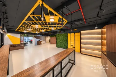 Jumeirah Business Centre 4, Jumeirah Lake Towers, Dubai - Espace