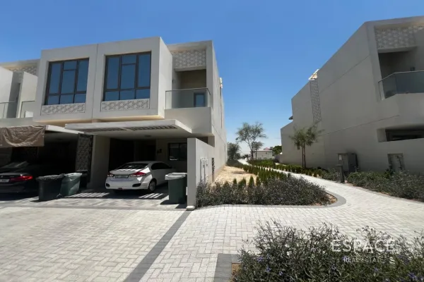 Custom Built, Al Furjan, Dubai - Espace