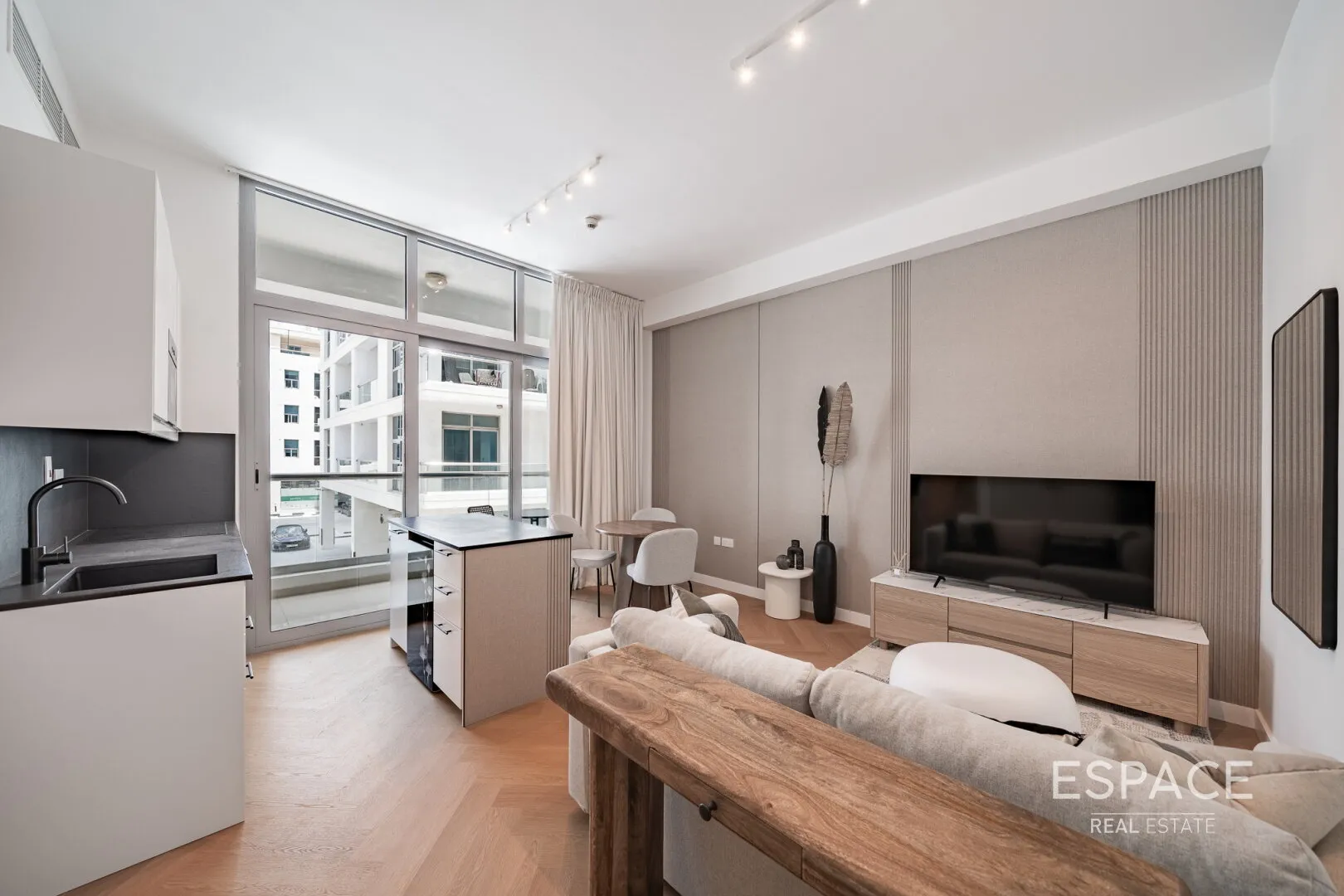 single static gallery