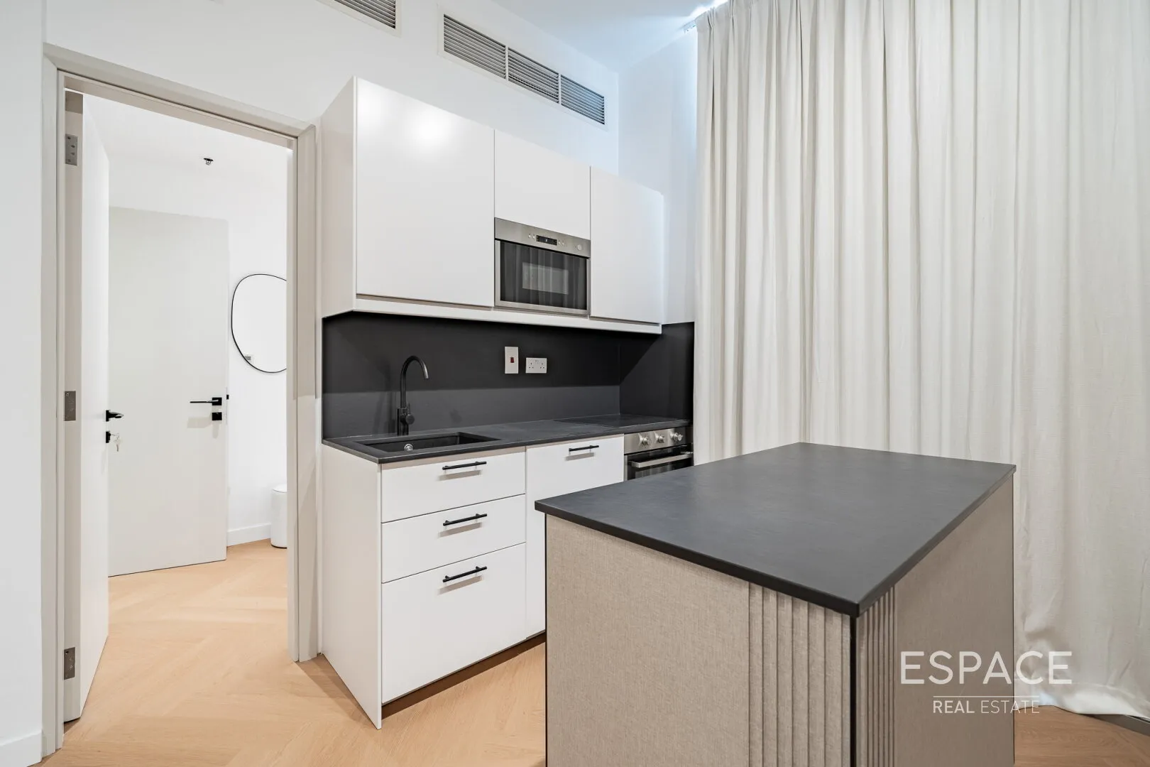 single static gallery