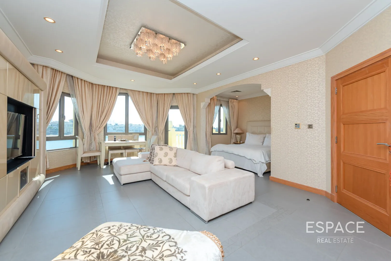 PropertiesGalleryCamera