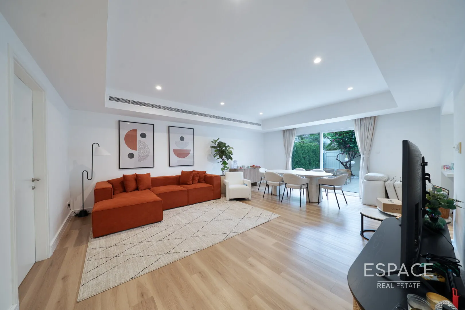 single static gallery