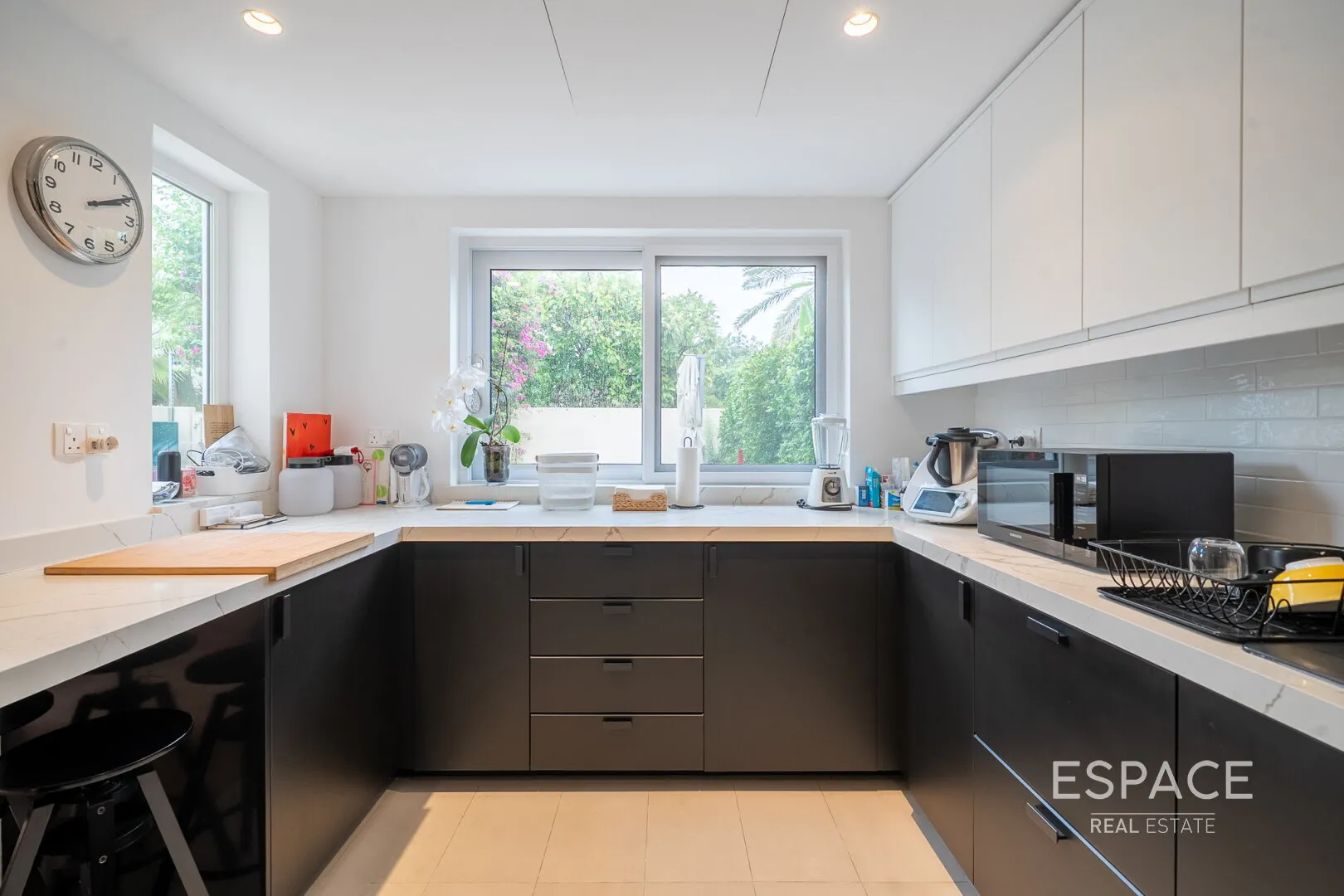 single static gallery