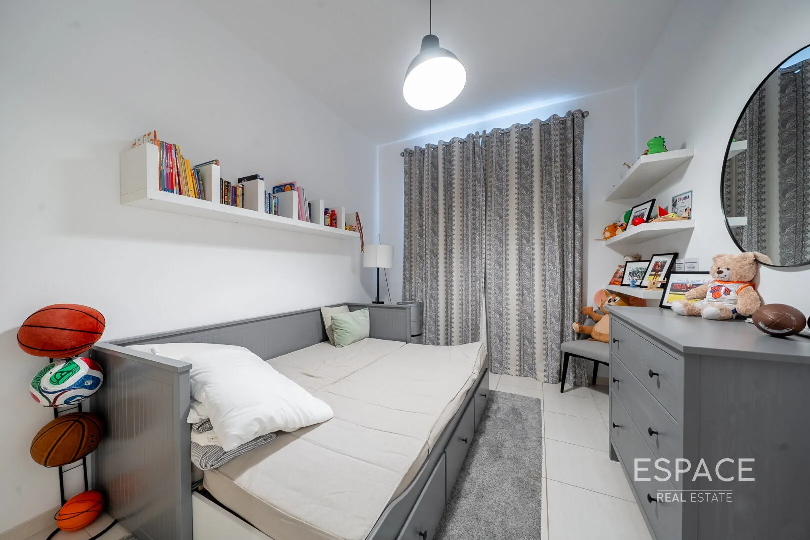 PropertiesGalleryCamera