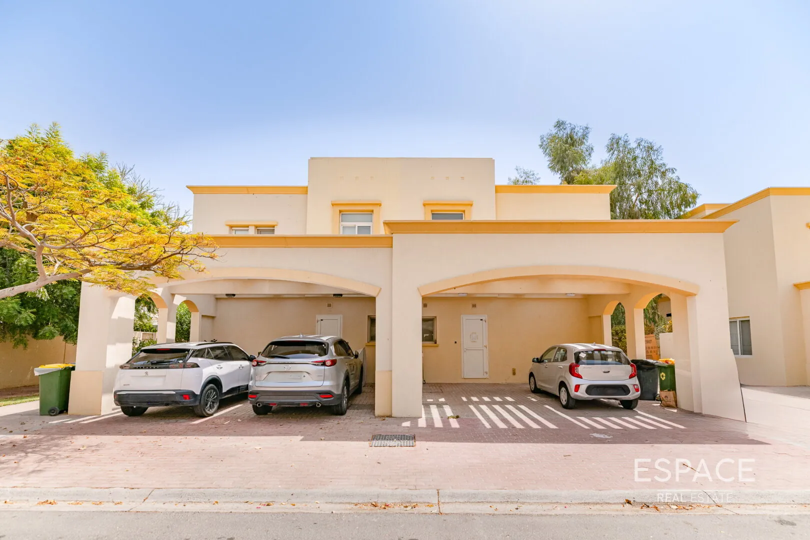 PropertiesGalleryCamera