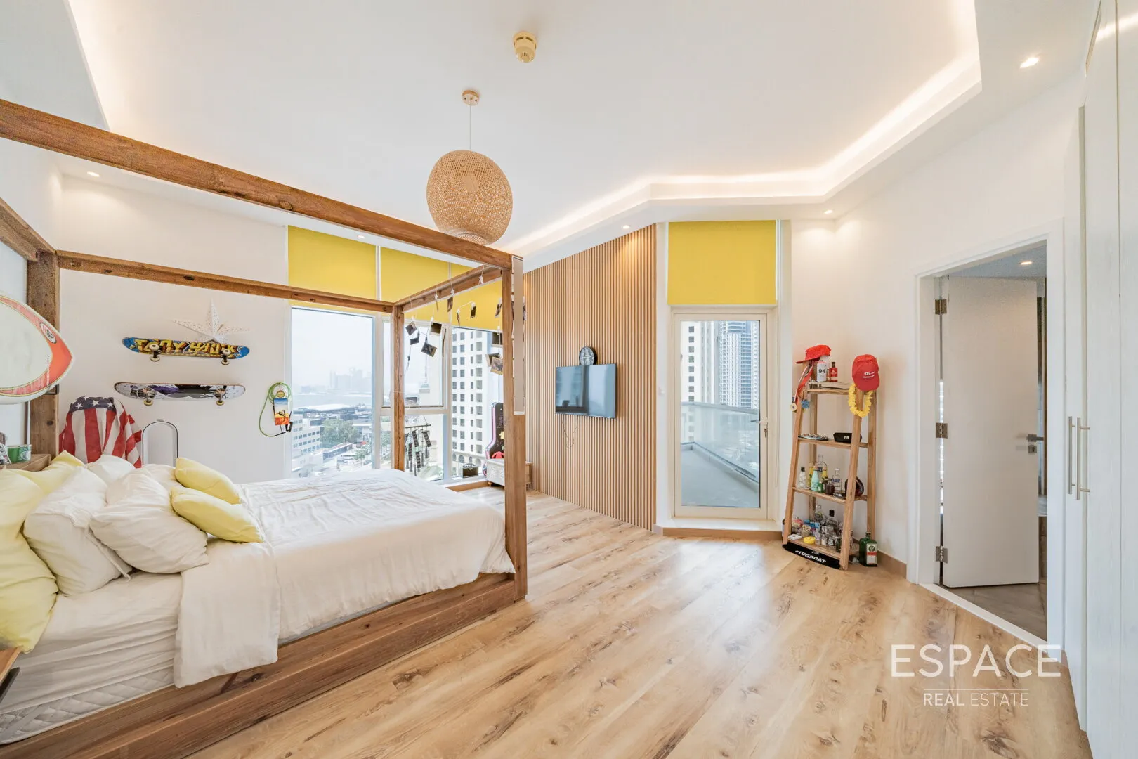 PropertiesGalleryCamera