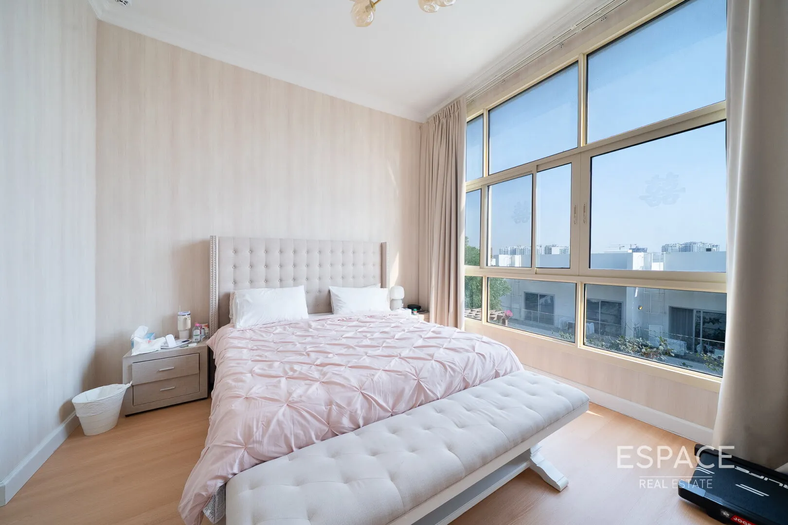 PropertiesGalleryCamera