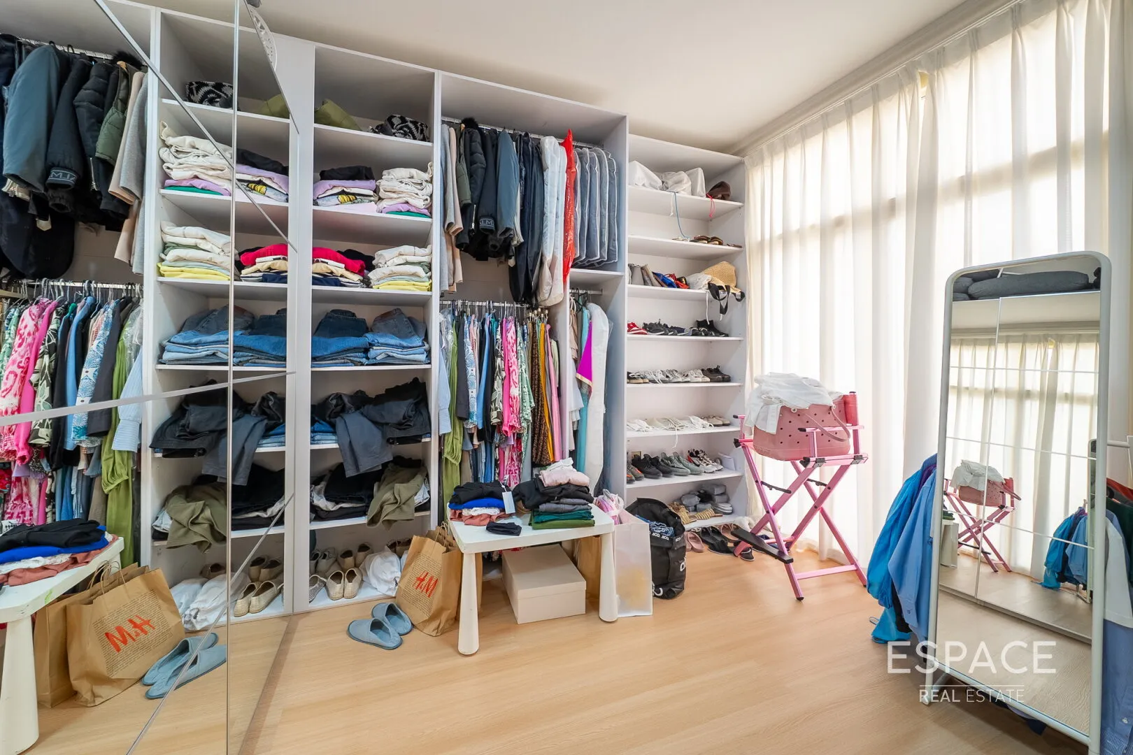 PropertiesGalleryCamera