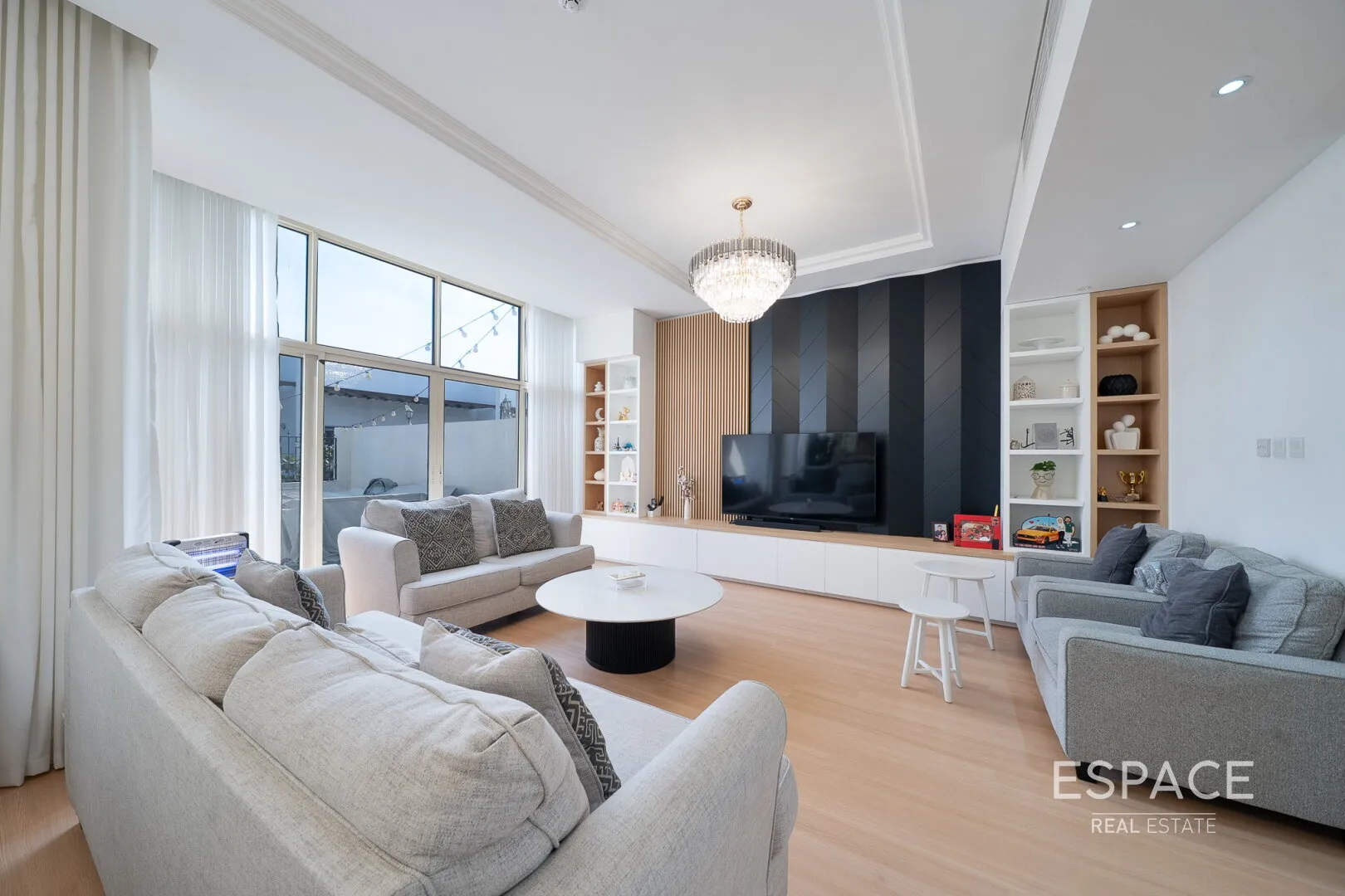 single static gallery