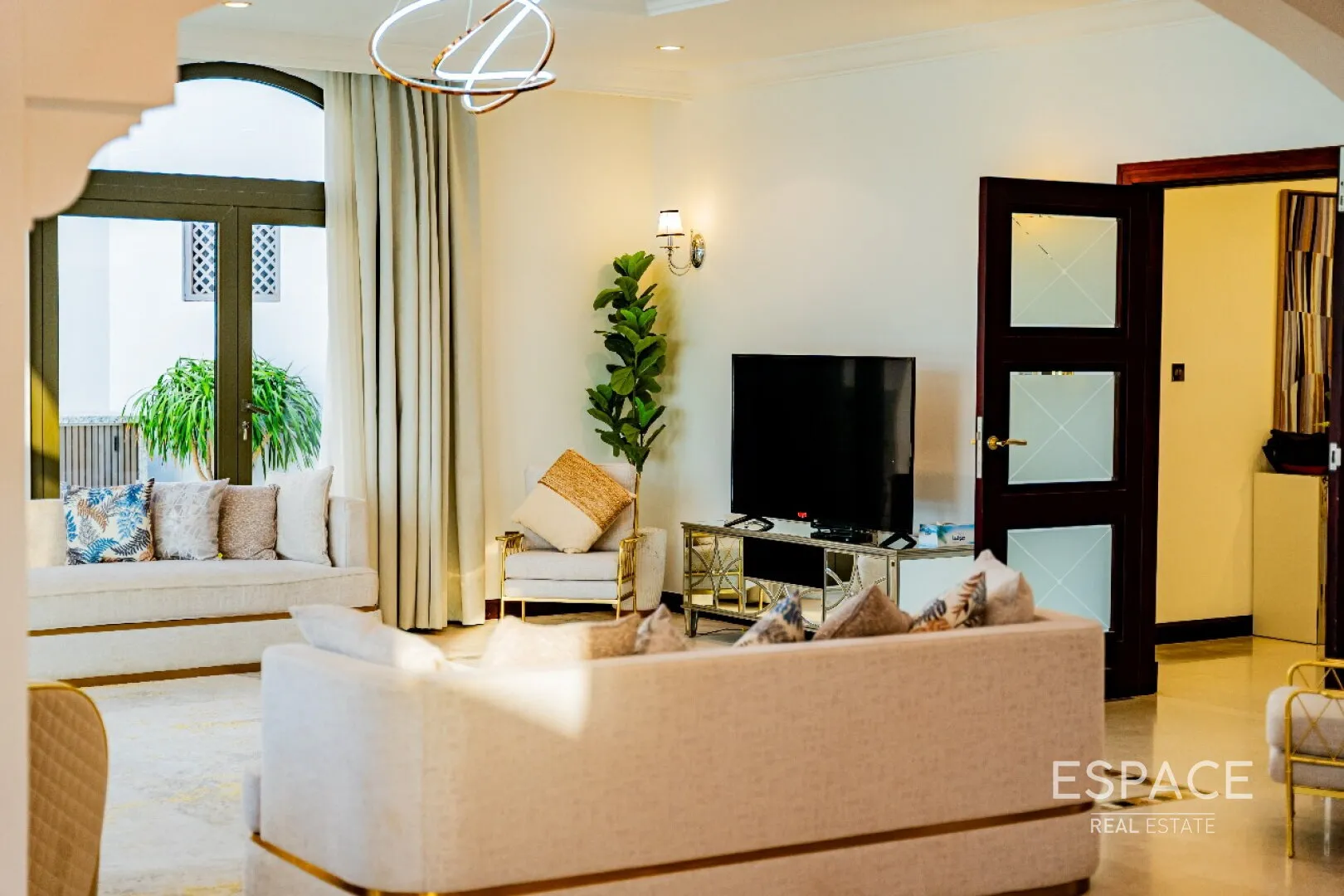 PropertiesGalleryCamera