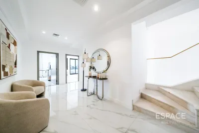 Frond M, Palm Jumeirah, Dubai - Espace