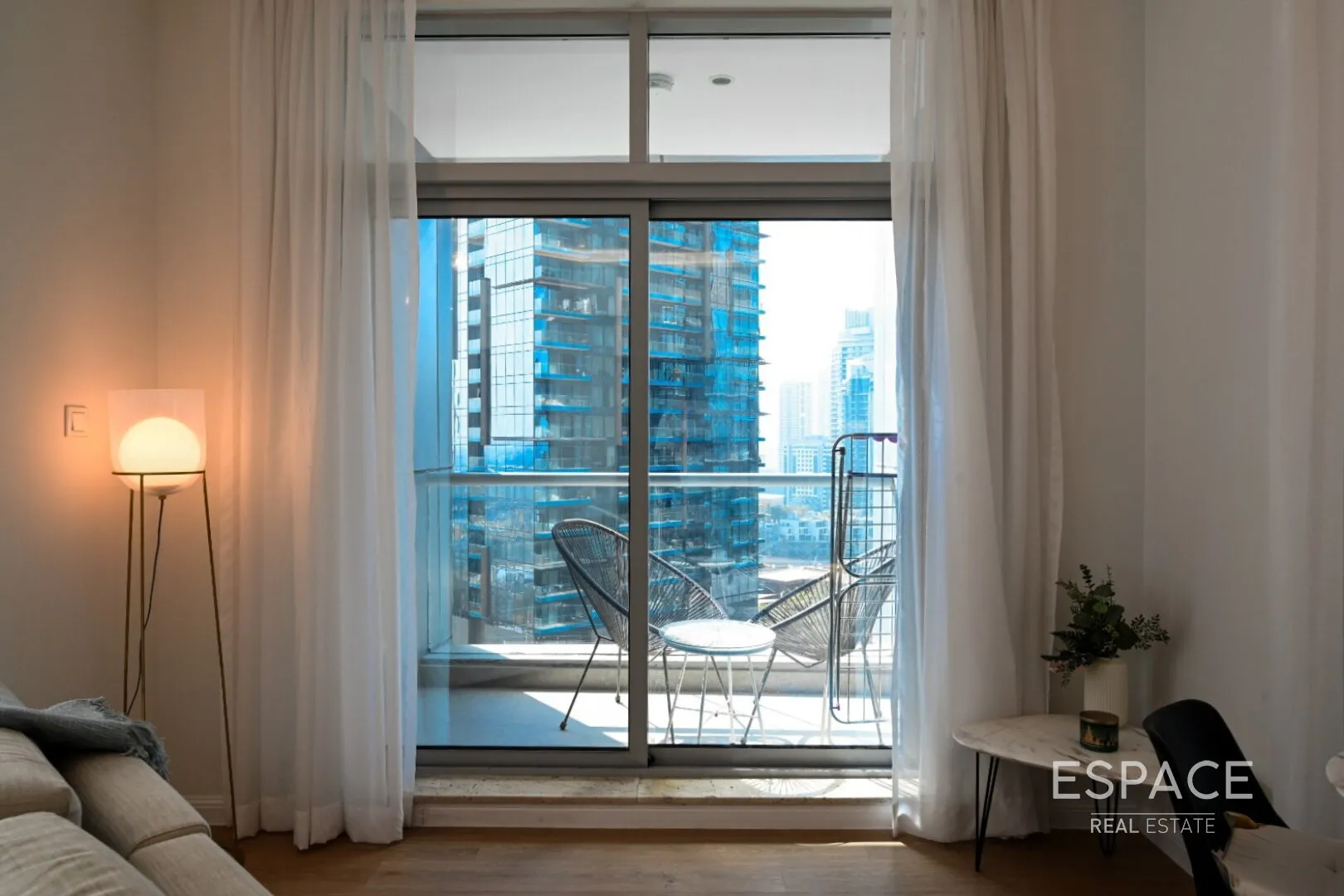 single static gallery