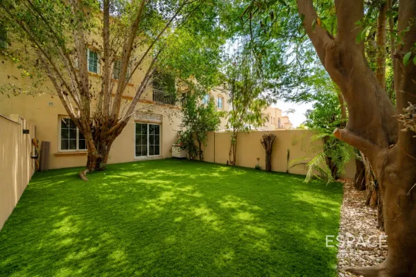 Springs 12, Springs, Dubai - Espace