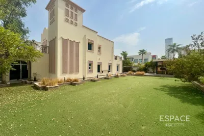 Jumeirah Village Triangle, Jumeirah Village Triangle, Dubai - Espace