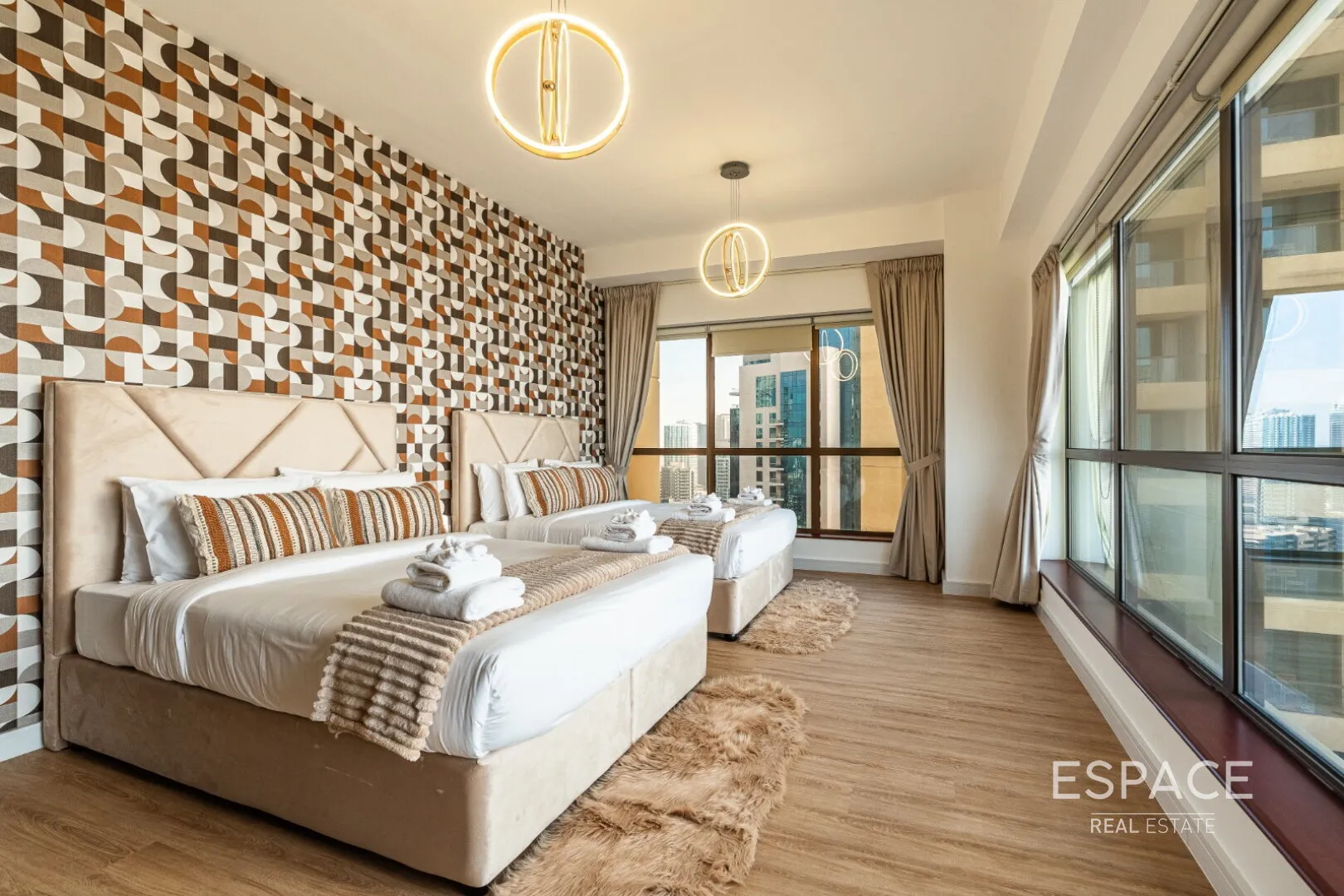 single static gallery