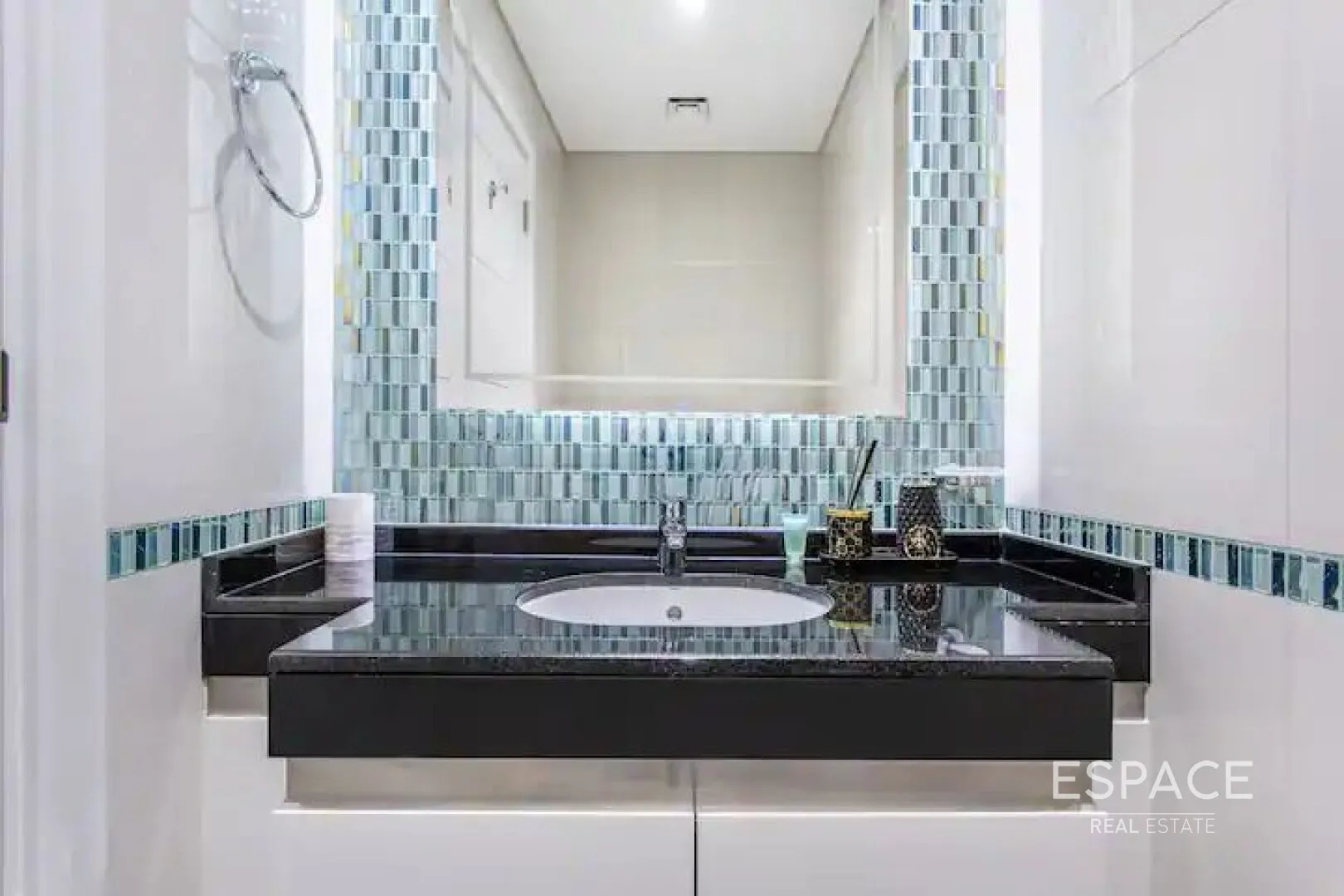 single static gallery