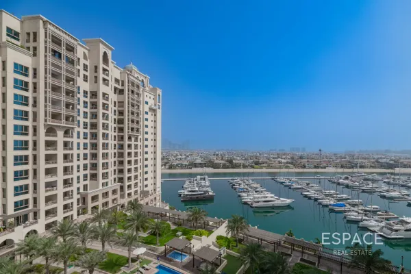 Marina Residence 6, Palm Jumeirah, Dubai - Espace