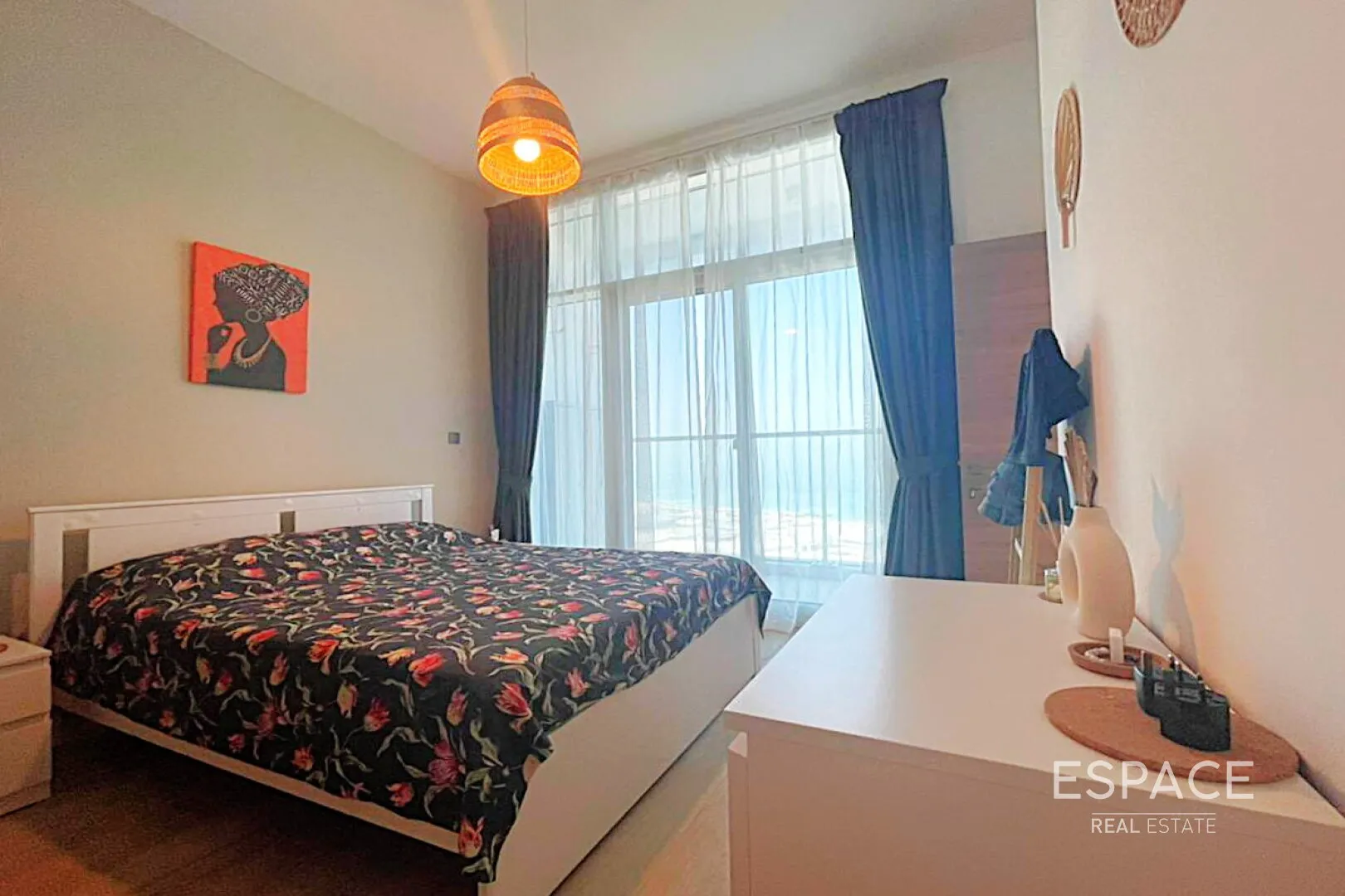 single static gallery