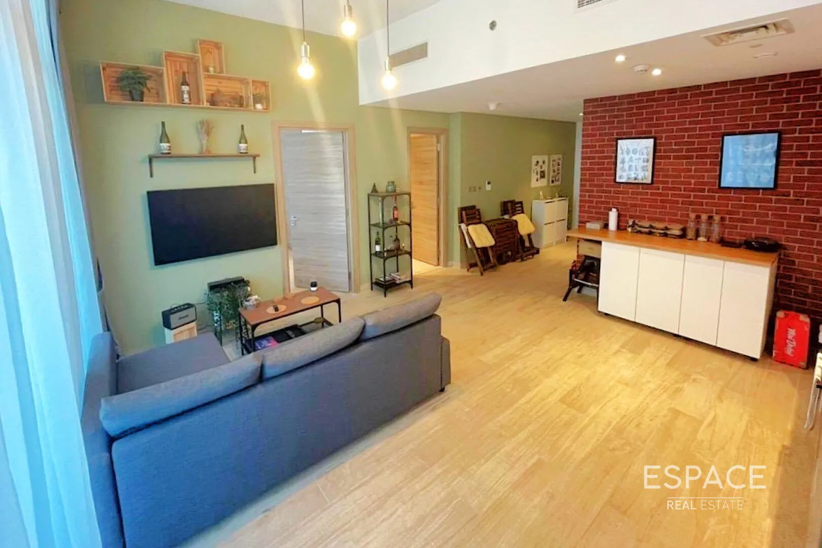 single static gallery