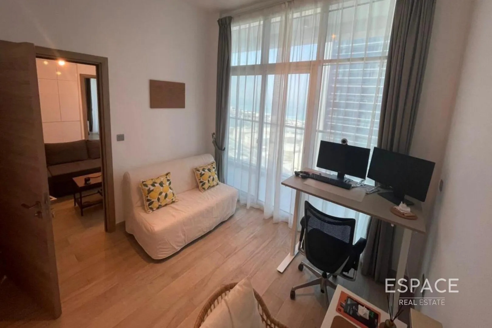 PropertiesGalleryCamera