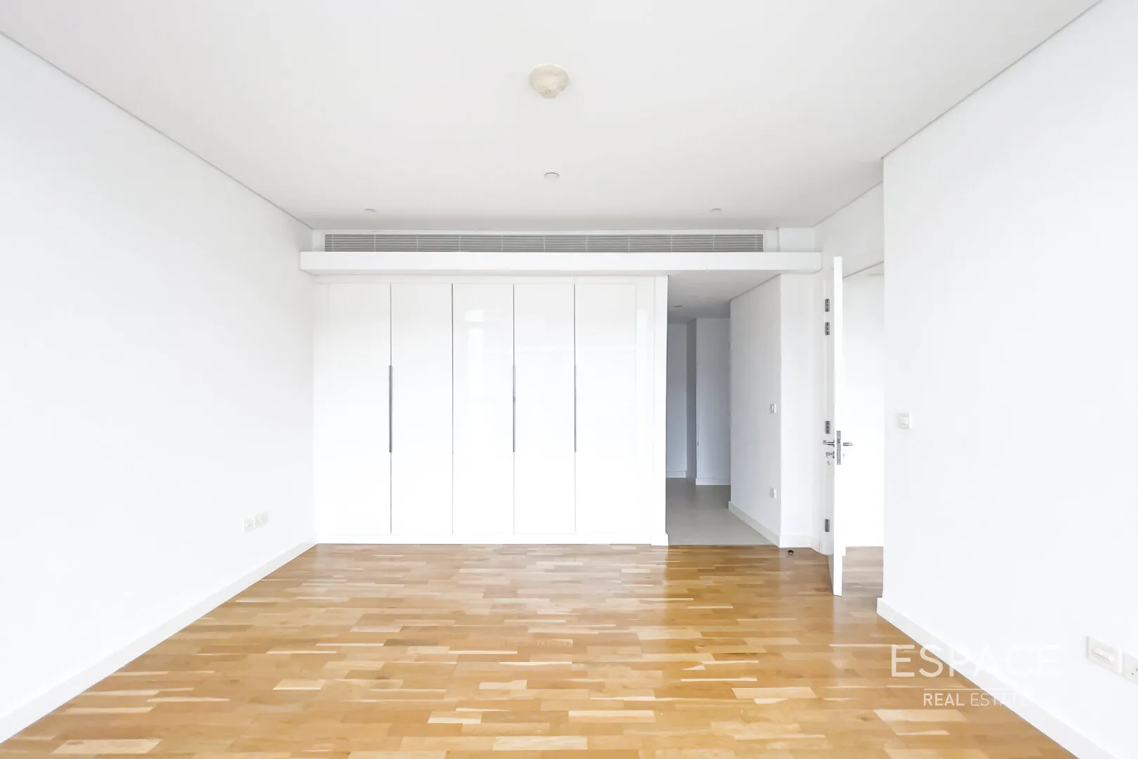 single static gallery