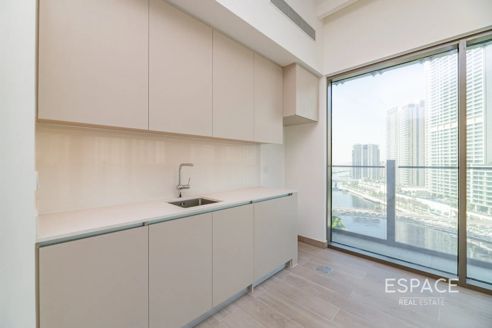 single static gallery