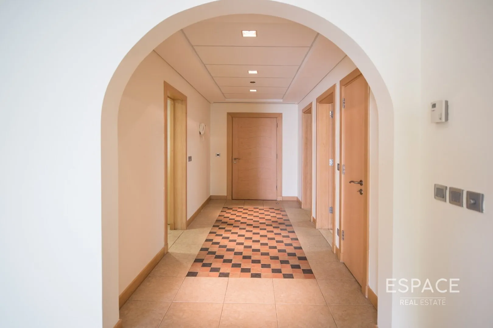 single static gallery