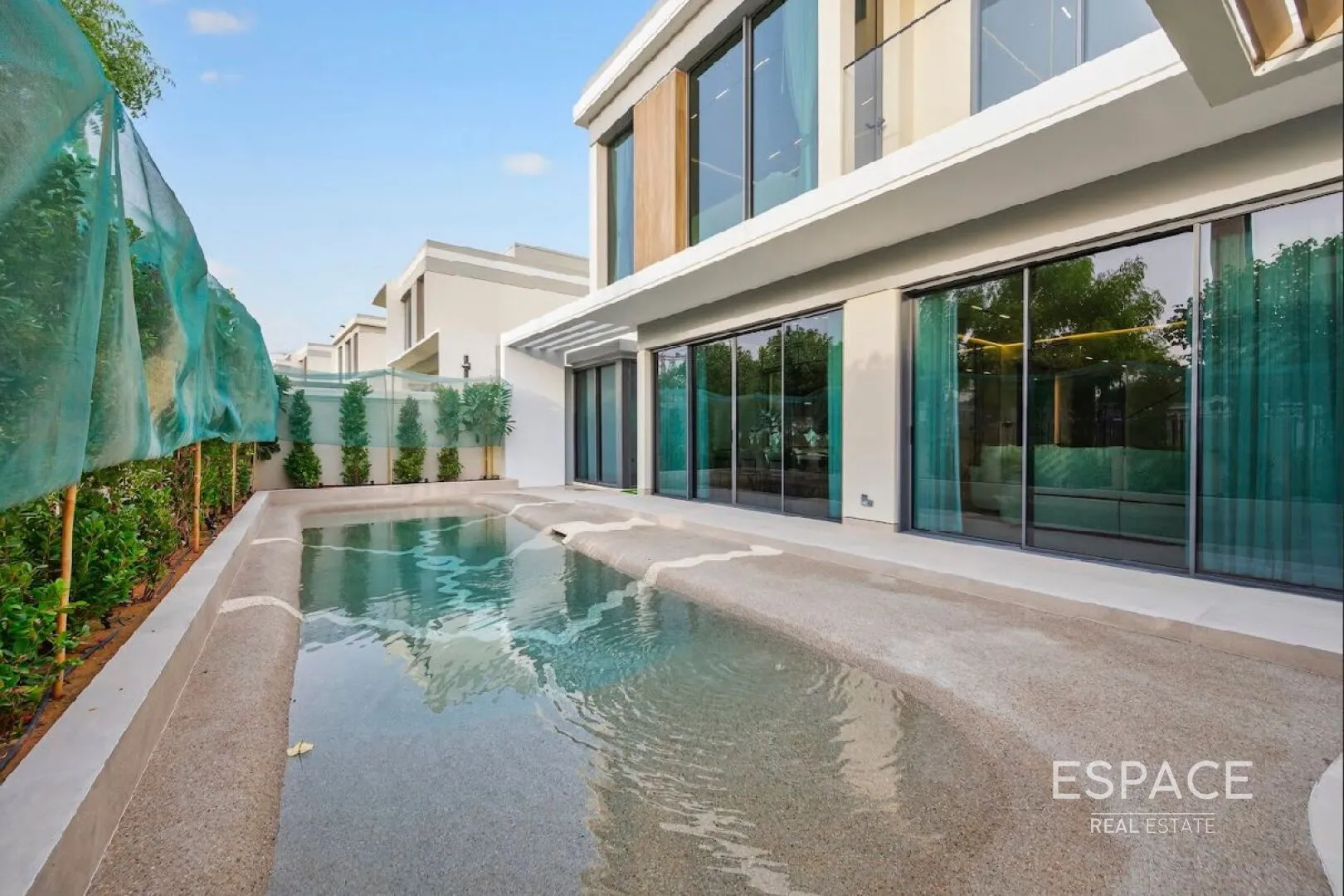 single static gallery