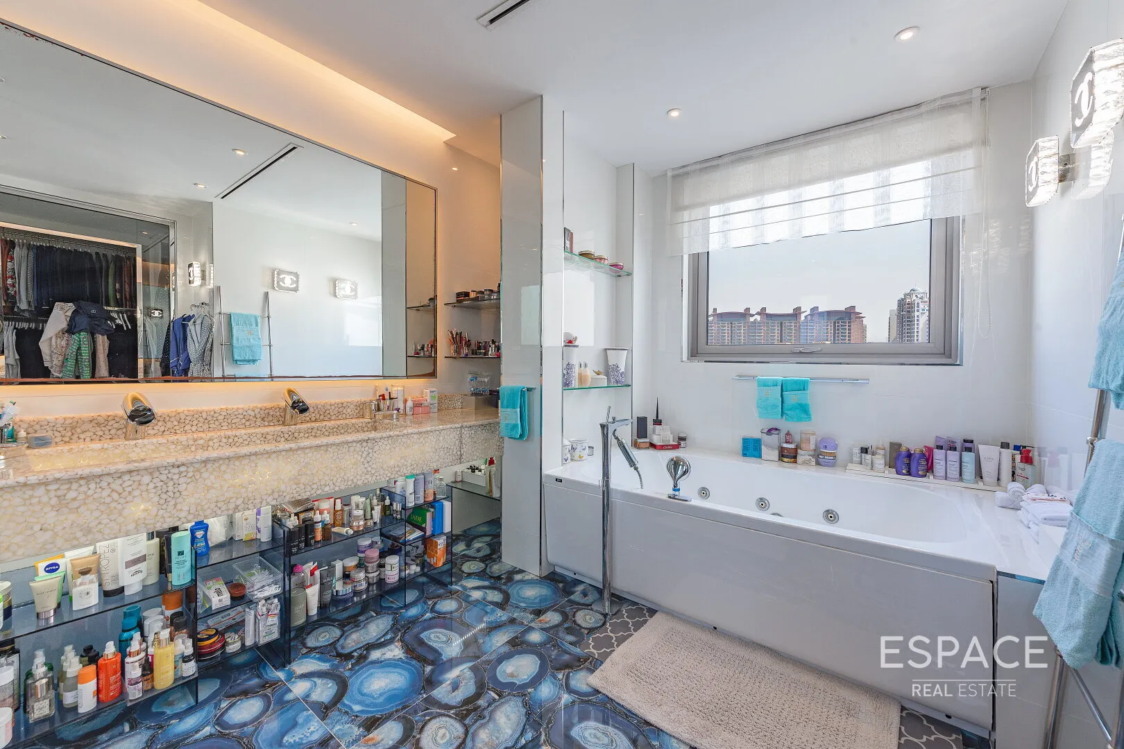 PropertiesGalleryCamera