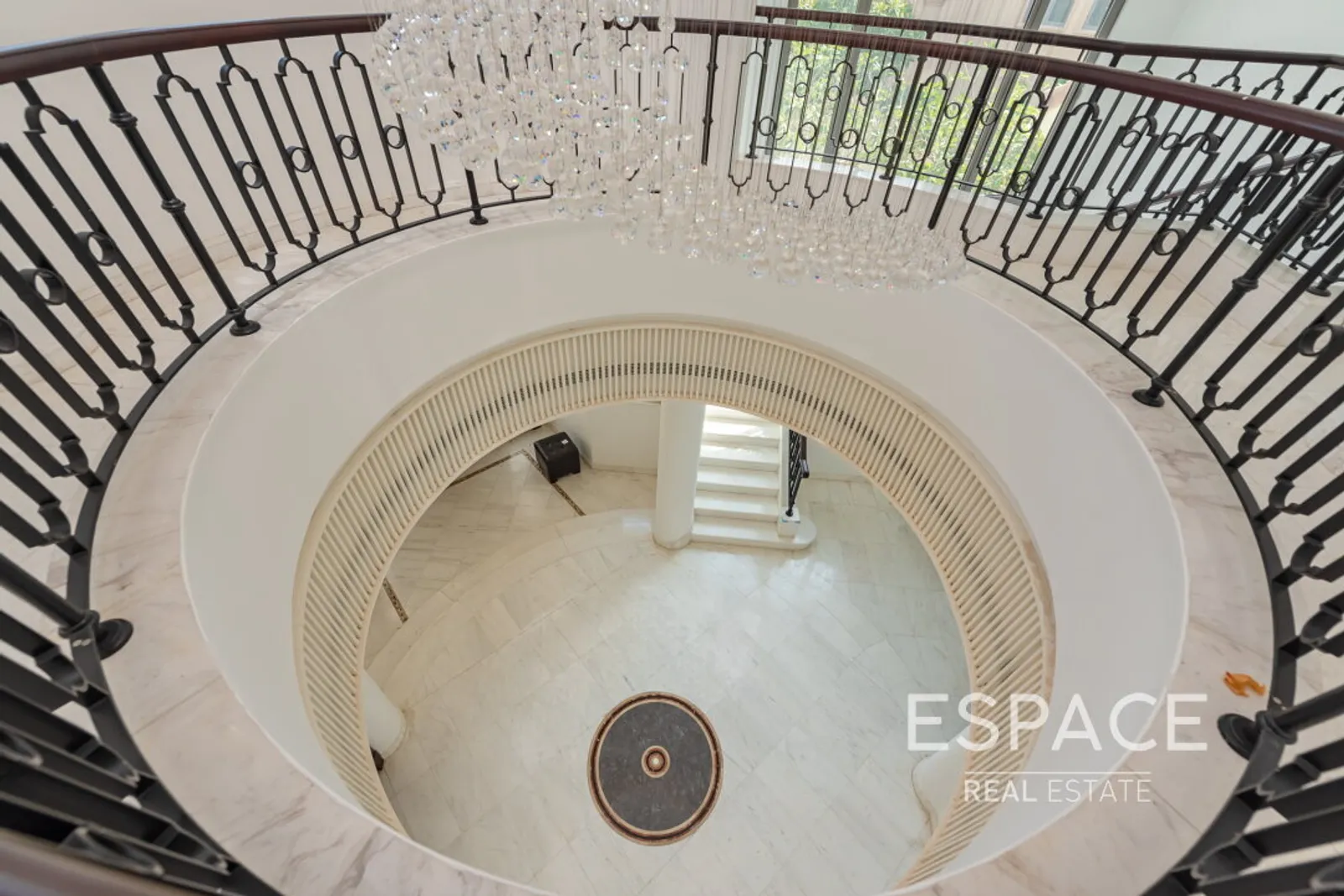 PropertiesGalleryCamera