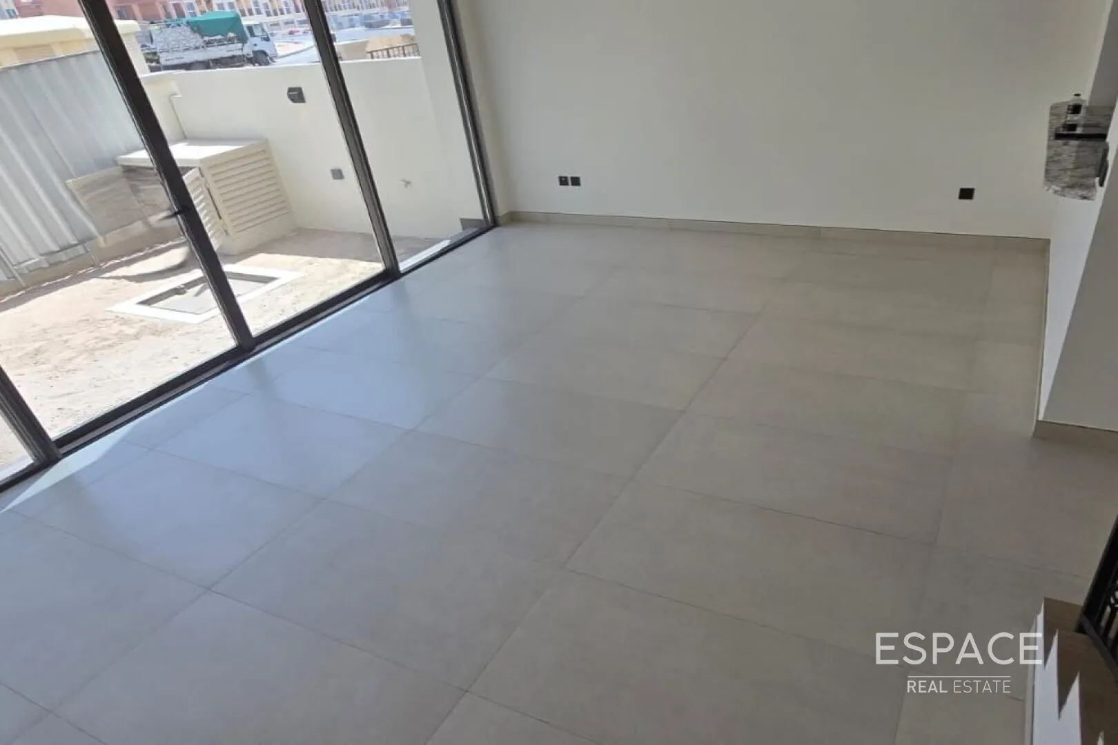 single static gallery