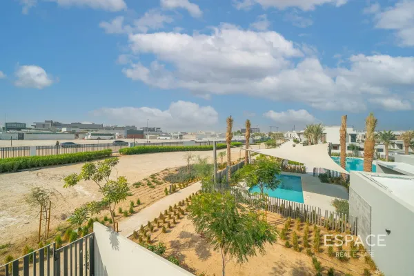Jebel Ali Village Villas, Jebel Ali, Dubai - Espace