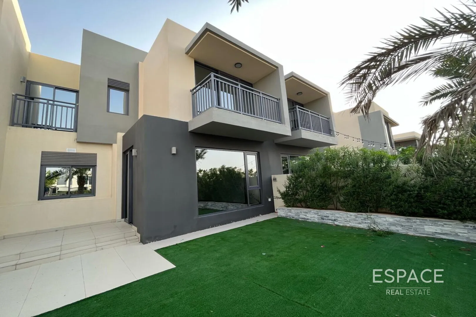 single static gallery