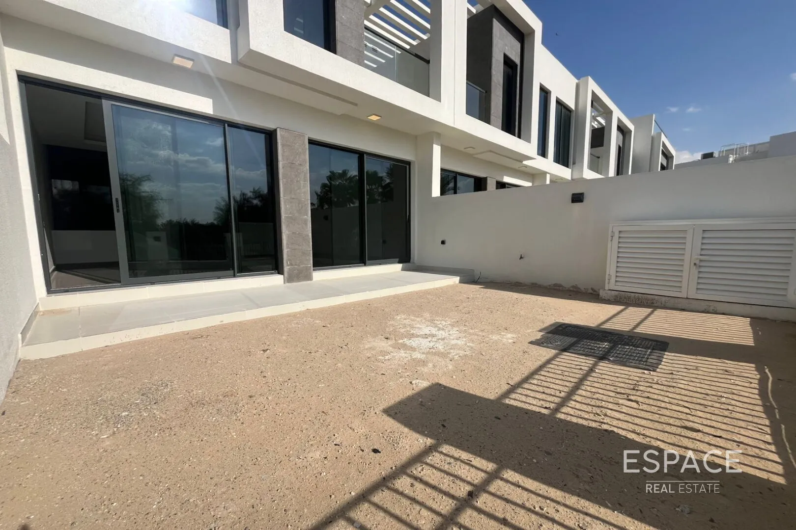 single static gallery