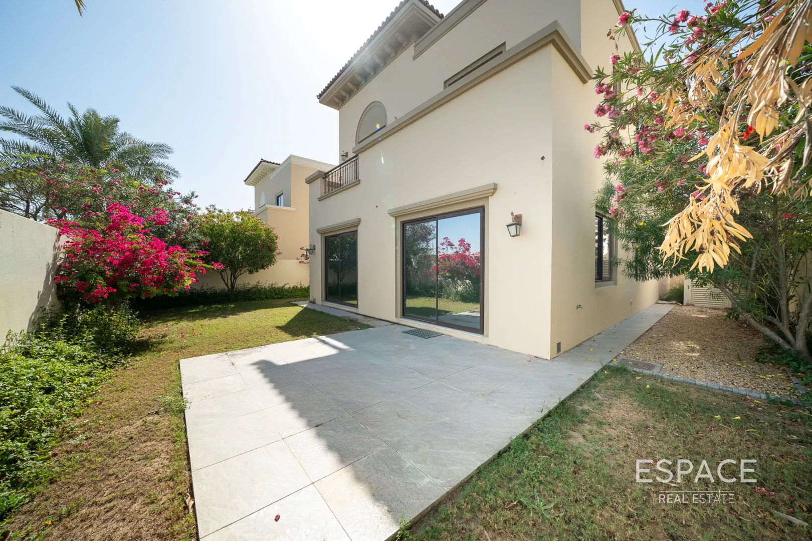 PropertiesGalleryCamera