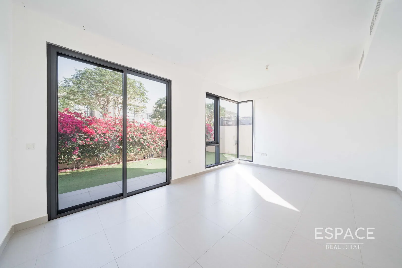 single static gallery