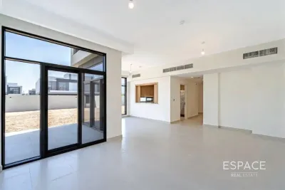 The Pulse Beachfront 2, Dubai South, Dubai - Espace